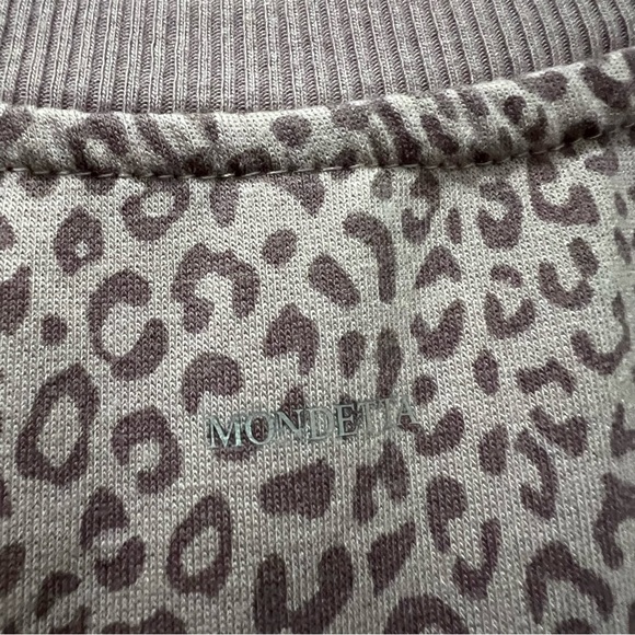 Mondetta Women's Small Lavender Lilac Leopard Print Sweatshirt Pullover Top O2 - Picture 7 of 7